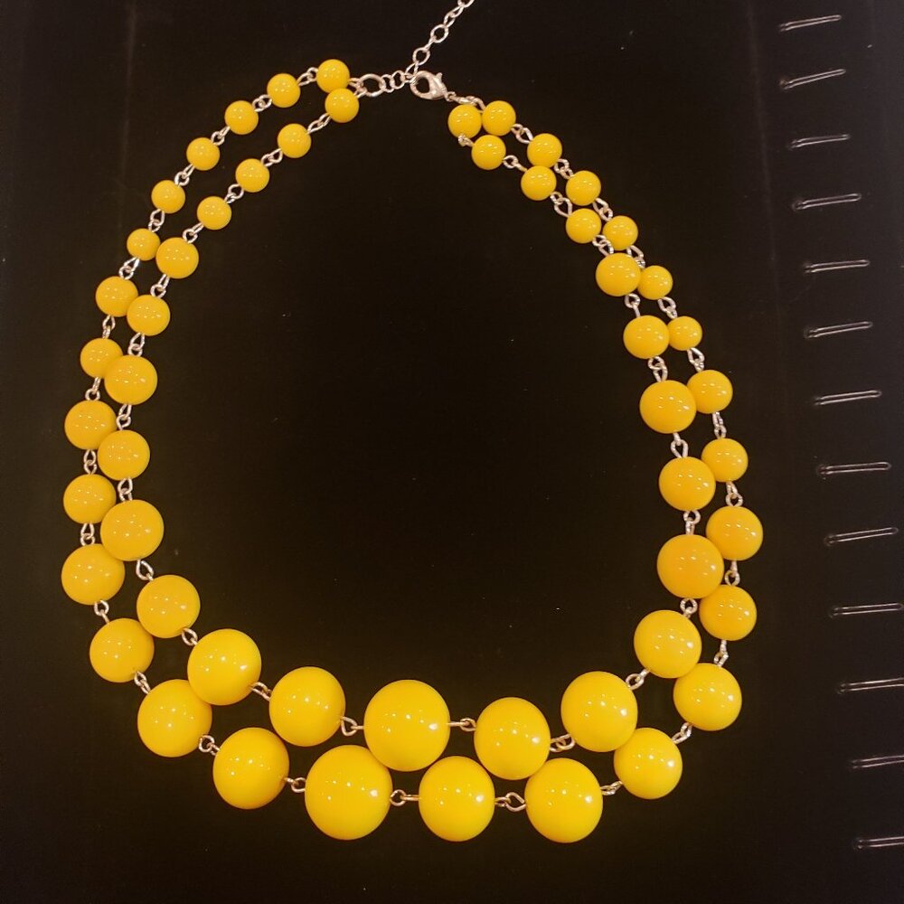 Retro Sunshiny Yellow Bubble Gum Graduated Beaded Chocker - Picture 9 of 11